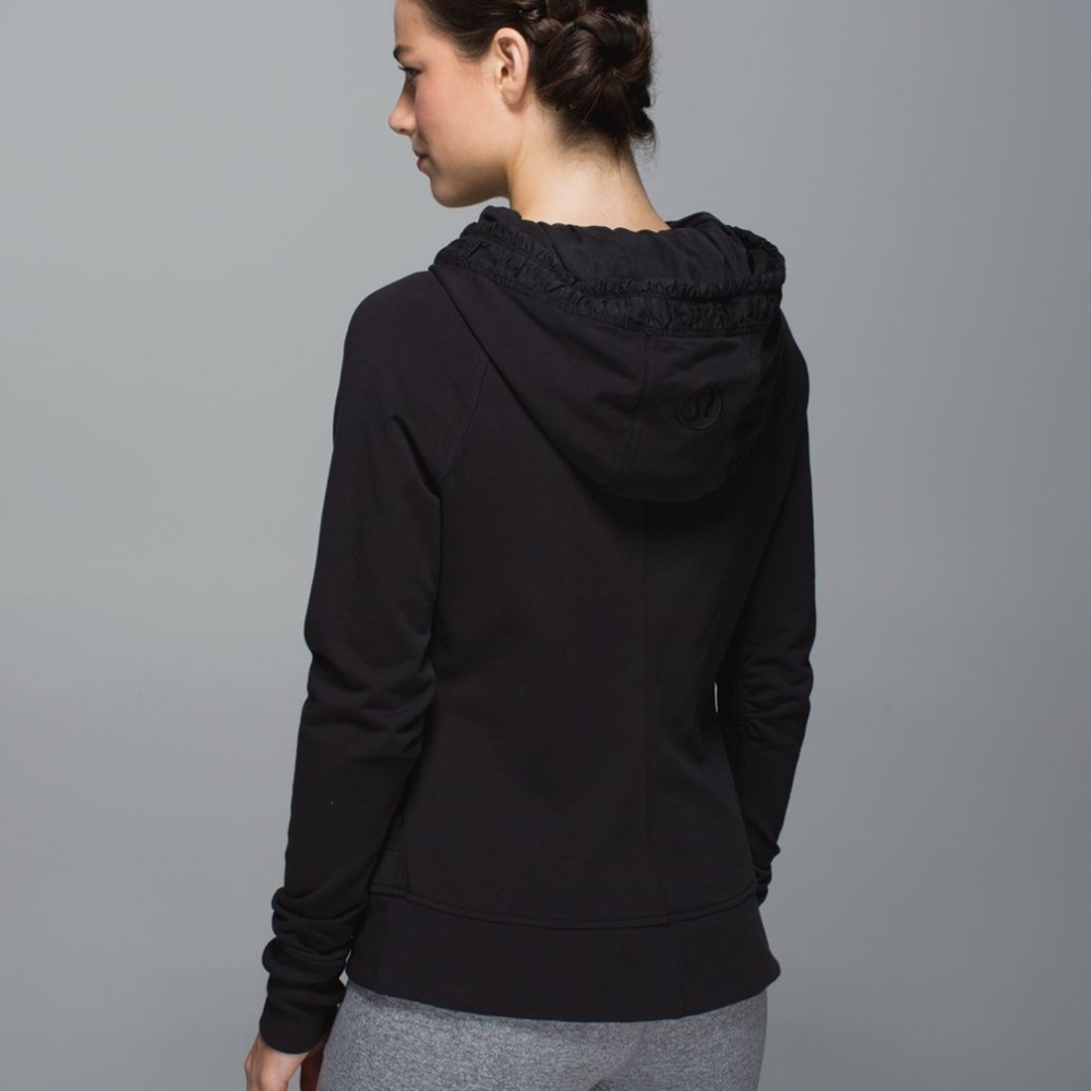 Lululemon Movement Jacket - Picture 2 of 9